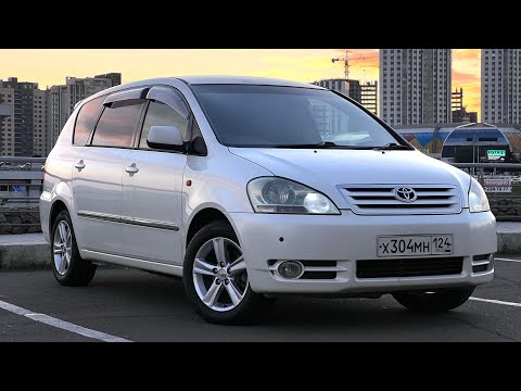 Обзор Toyota Ipsum