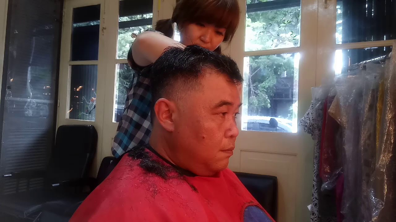 Belajar potong rambut pria cepak  dengan spike pendek YouTube