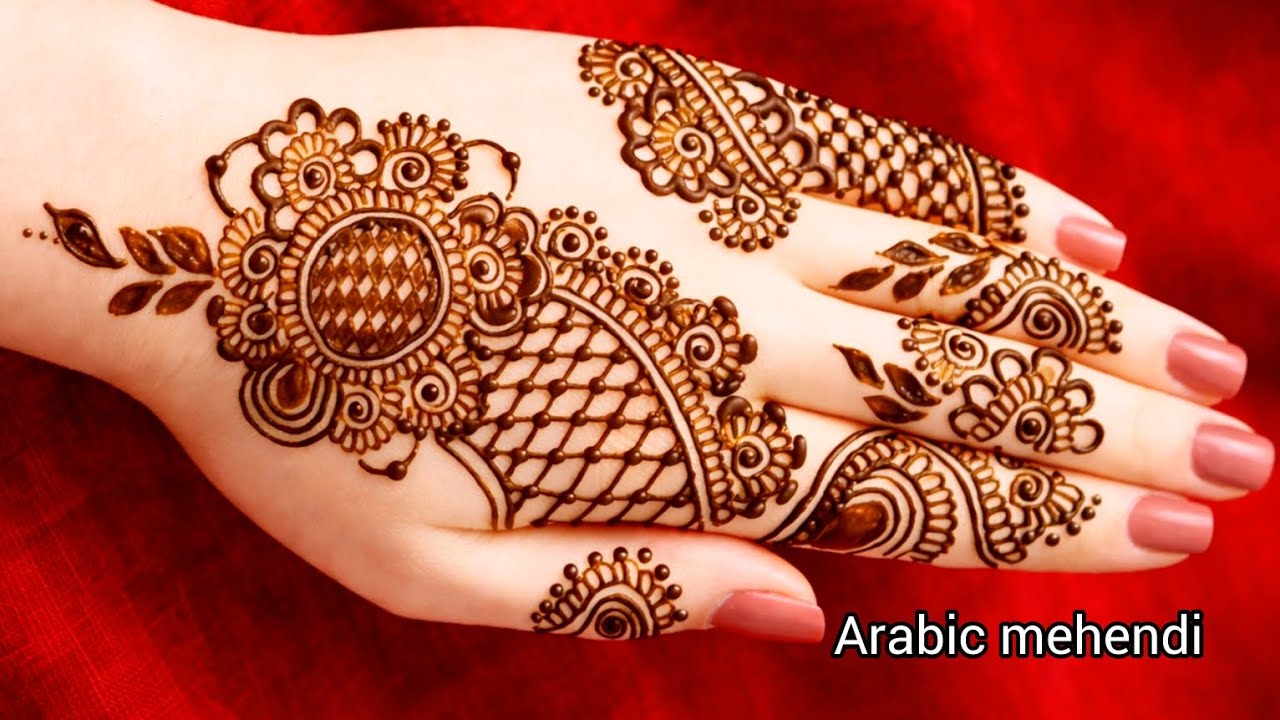 Elegant Floral Mehndi Design on Hand with Intricate Henna Patterns