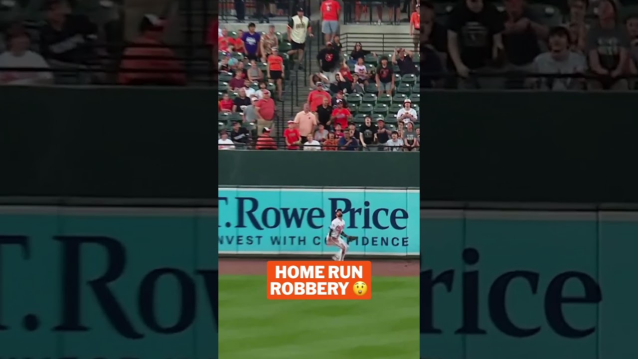 A fantastic grab by Colton Cowser! 😱