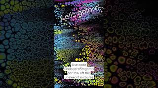 Amazing cells & lacing using the #sheleeart bloom swipe technique. TLP pigments from #fluidartco