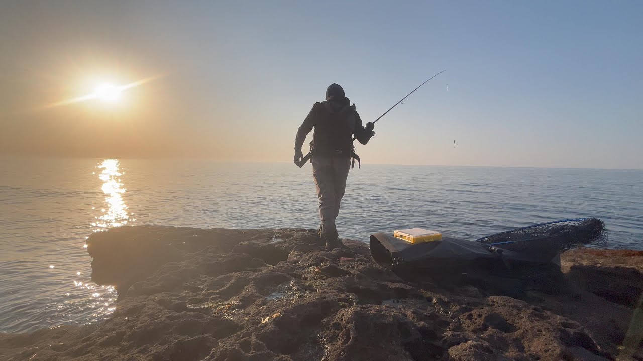 【海桜鱒】アングラー達が立ち去った後の昼下がりの磯で