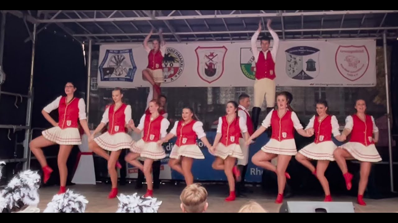 231104 Hoppeditzerwachen Hamborn - Gemeinsschaftstanz