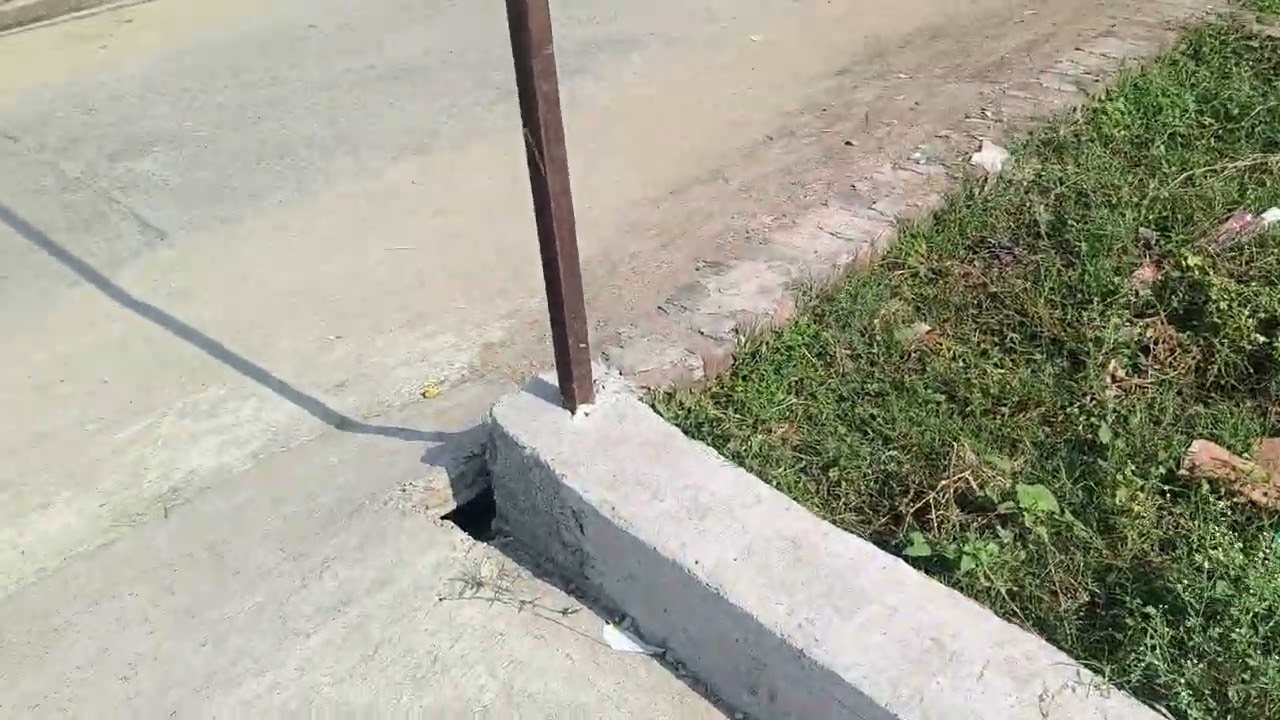 Property Plot Shop Sale ON Road 