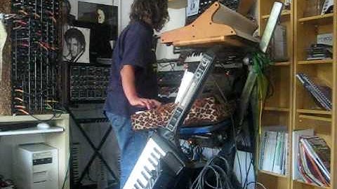 Mini Moog, V-Synth & Synthesizers.com goes Morricone