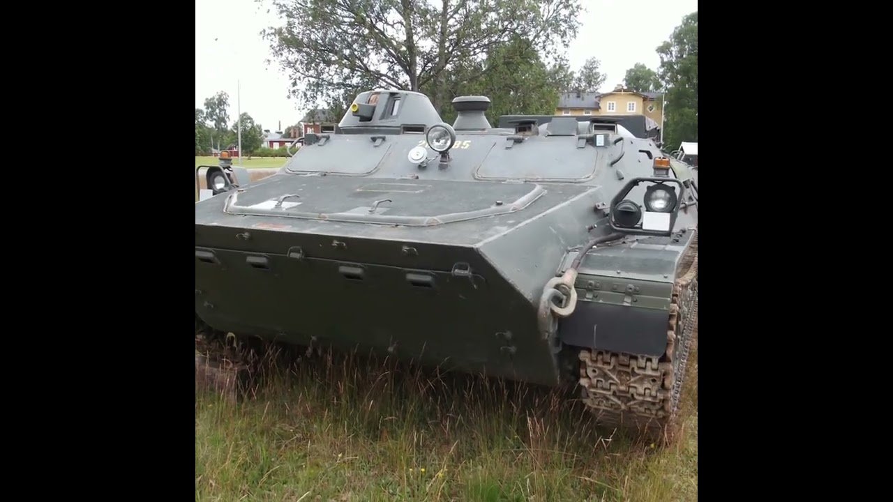Pansarbandvagn 401 Sweden