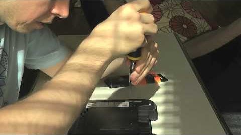 Unboxing Asus 1000HE plus a quick memory upgrade