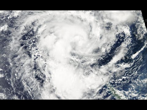 Cyclone Ola forms near New Caledonia - Update 1 (13:00 VUT, 01/31/15) observation ps4