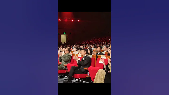 劉德華 倪妮 (2022金雞獎頒獎典禮) 好久不見！潘乘風與龐玲終於同框了！ - 天天要聞
