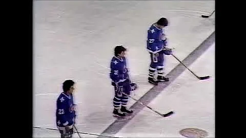 National Anthems Chicago Blackhawks Wayne Messmer ...