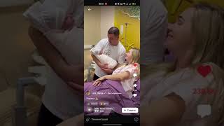 это самое прилесное что есть мама и папа вмести.