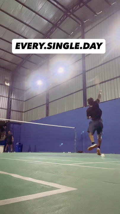 Intermediate Badminton Level Doesn't Mean What You Think 💪 #badmintonshorts #smash