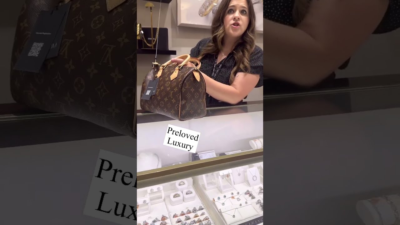 LUXURY BAGS AT THE OUTLET MALL HELZBERG DIAMONDS JEWELRY STORE THEY FINANCE luxuryhandbags handbag
