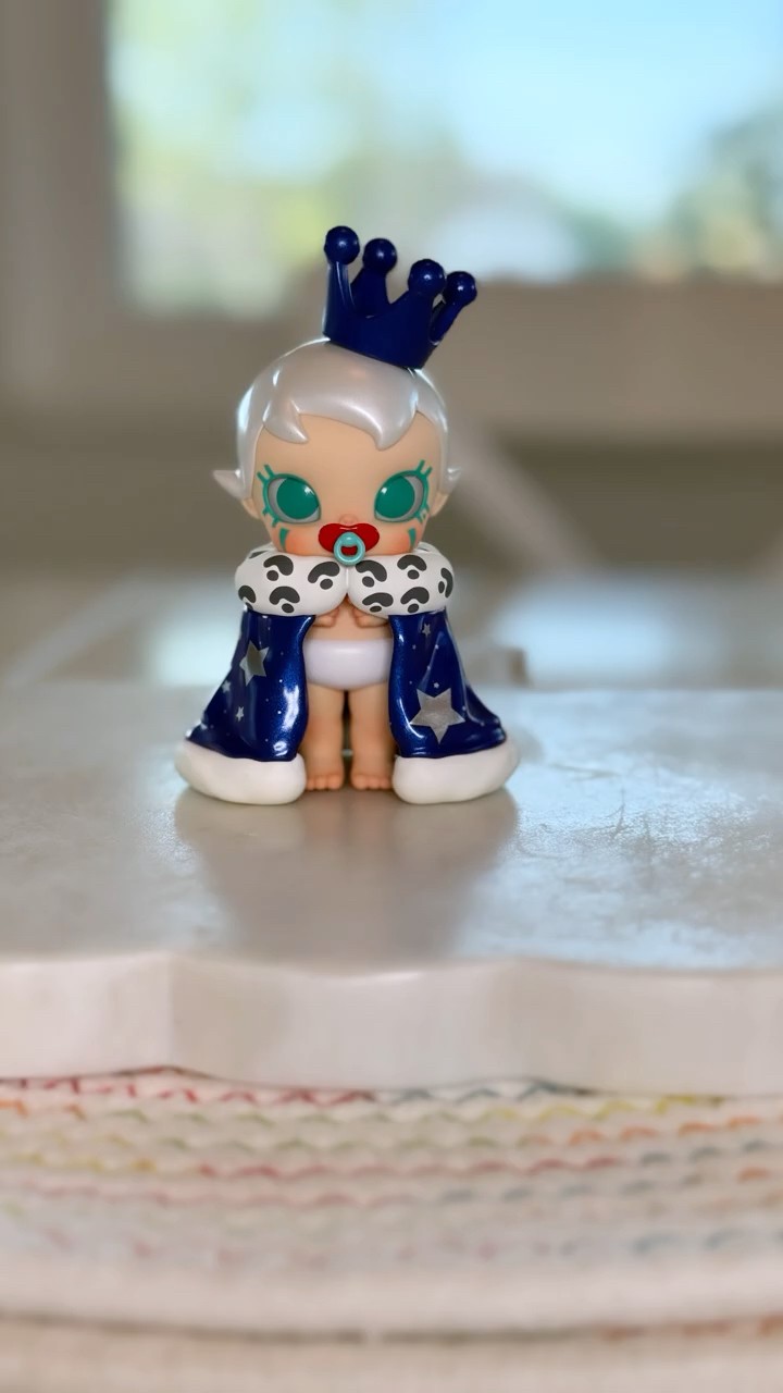 Baby Molly Hong Kong #babymolly #popmart #figure #arttoy‬