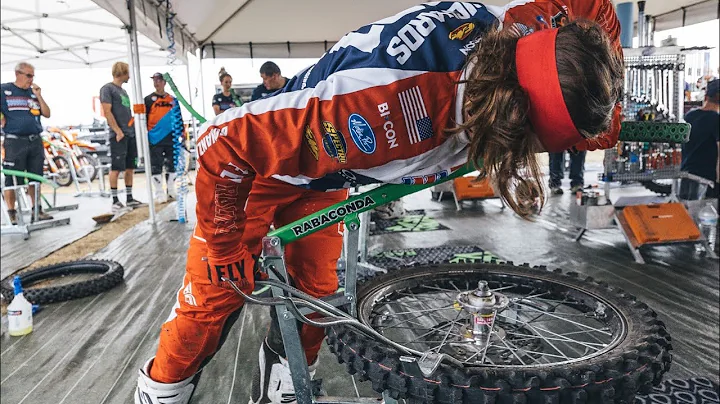 Amazing skills! Brandy Richards 2:30 rear tire cha...