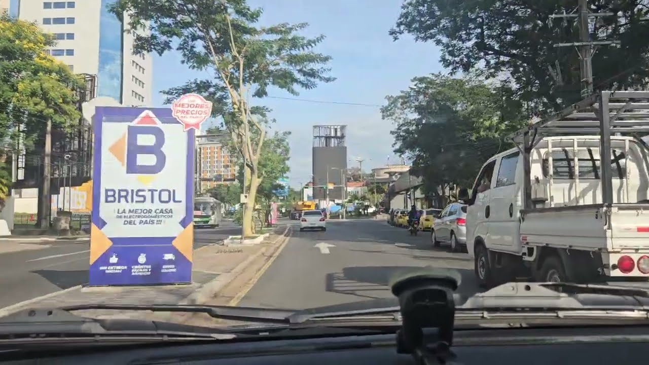 Recorriendo las calles de Asunción del Paraguay Madre de Ciudades.