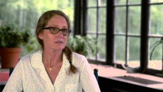 The Equalizer: Melissa Leo Susan Plummer Behind the Scenes Movie Interview | ScreenSlam