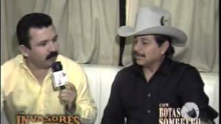 Video thumbnail of "Los Invasores de Nuevo Leon - Aguanta Corazon / Entrevista Javier Rios"