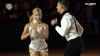 Video-Miniaturansicht von „Jefferson y Adrianita, Colombia, Professional Salsa Cabaret, Final Round, World Salsa Summit 2017“