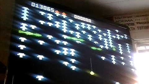 Intellivision-Centipede Review-Ultimate Music V.A