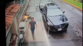 Un indigente en Morelia, Michoacán fue derribado deliberadamente por otro sujeto sin razón aparente.