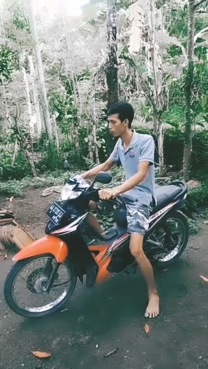 KOCAK WARGA  62 NAIK MOTOR 😆..Gigi motor om,bukan gigi om 😂😂