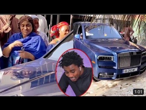 Wally seck: offre une voiture rolle royces sa mére maman diaga et 4....