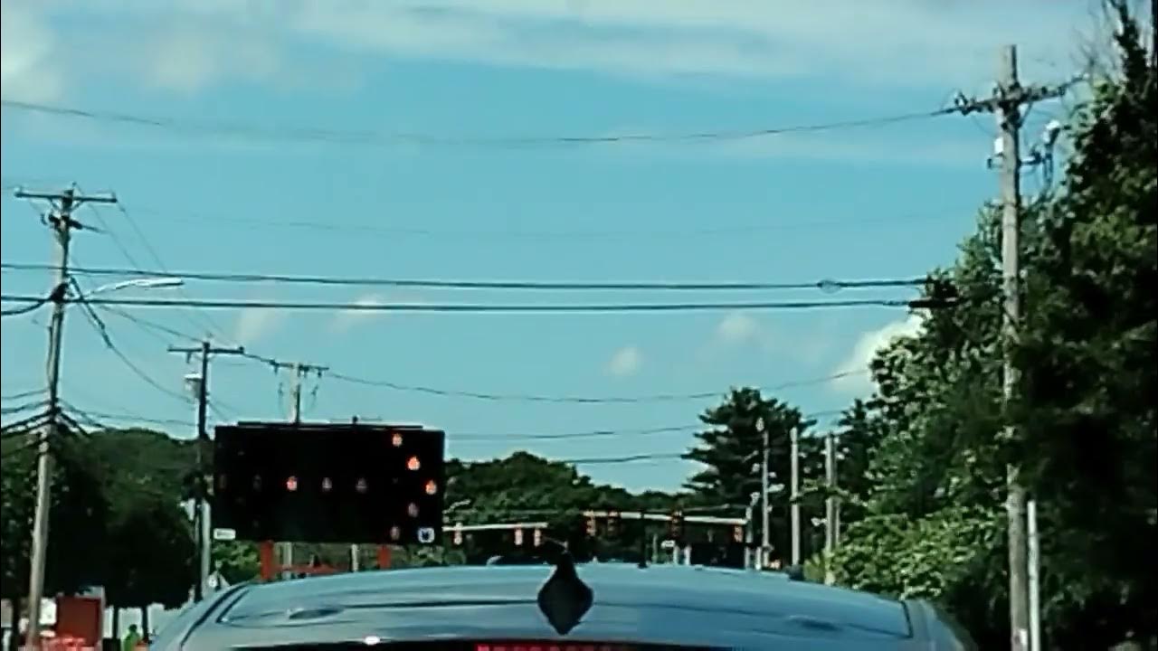 Advanced Warning Arrow Lights/Flashing Arrow Panels to Change Lanes