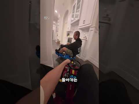 남자들이 평생 철들수 없는 이유 thumbnail