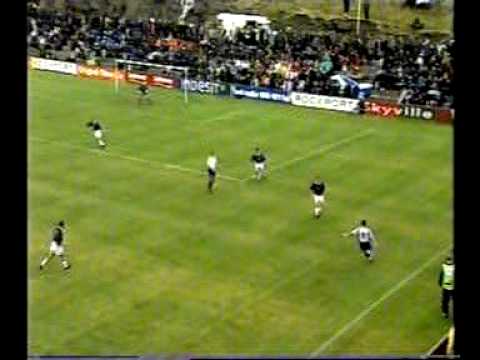 Faroes - Scotland 2-2. Euro-2004 qualifiers. 2nd half. Unjustified and very lucky Scottish comeback