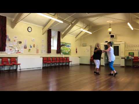 DTWE Mambo Magic - Demonstrated by Wendy Richards & Tina Gresham