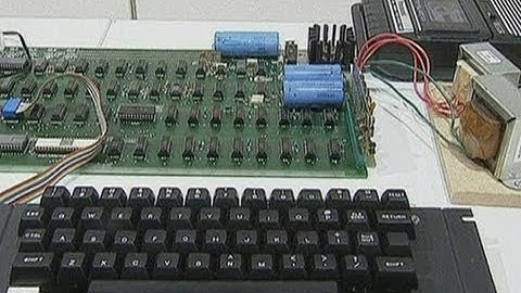 Original working Apple 1 computer goes up for auction for an estimated $180,000