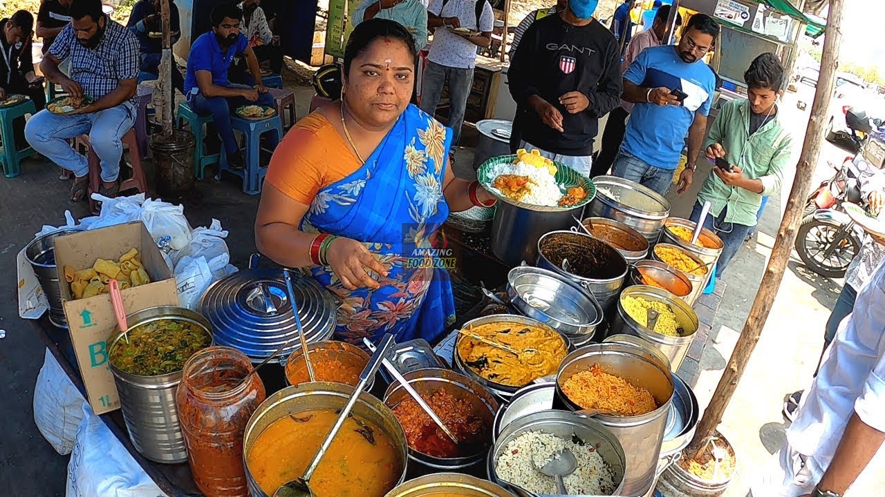 Hyderabad Famous Sai Kumari Aunty Serves Best Roadside Meal |NonVeg 80, Veg  60 Rs |Amazing Food Zone - YouTube