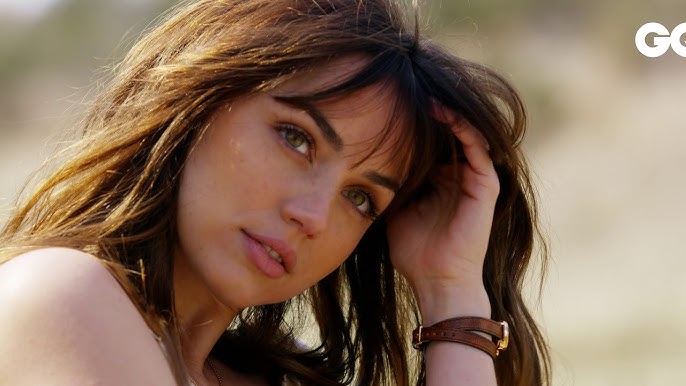 Some Like It Hot – And Ana de Armas is just that at Golden Globes