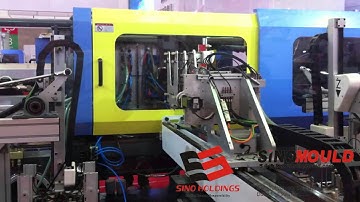 4 cavities container IML production Robot