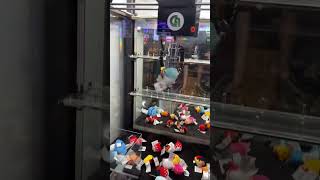 DUMBO TSUM TSUM claw machine #shorts #clawmachine #dumbo #disney #toys #daveandbusters