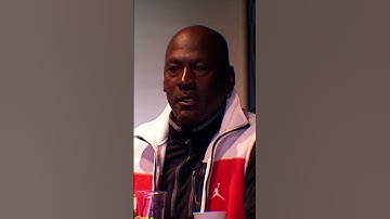 Thumbnail of MJ watching LeBron 🤣 #shorts