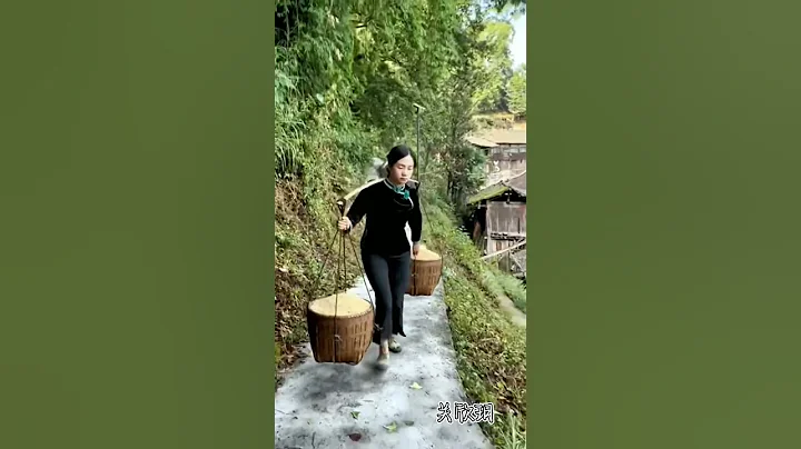 無需華麗裝扮,純樸勤勞的農村人，一個充滿自信和善良的女人連走路都有帶風的勁。 #農村 #農村生活 #三農 快手 #countrylife - 天天要聞
