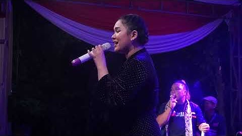 ANGGUN PRAMUDITA-KANGEN SETENGAH MATI