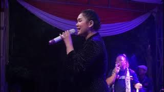 ANGGUN PRAMUDITA-KANGEN SETENGAH MATI