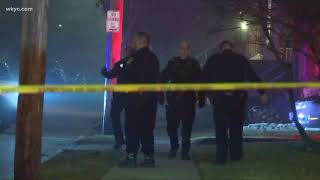 Man kills himself after shooting girlfriend in Lakewood