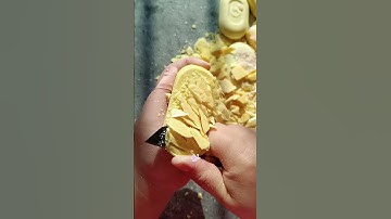 ASMR cutting dry soap/oddly carving soap/satisfying relaxing crunchy sound/Crushing soap ASMR#shorts