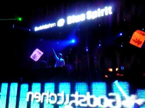 Armin van Buuren feat. Van Velzen - Broken Tonight (Alex M.O.R.P.H. remix)﻿