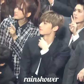 WannaOne MINHYUN & IZONE YUJIN Moments @ AAA2018 181130
