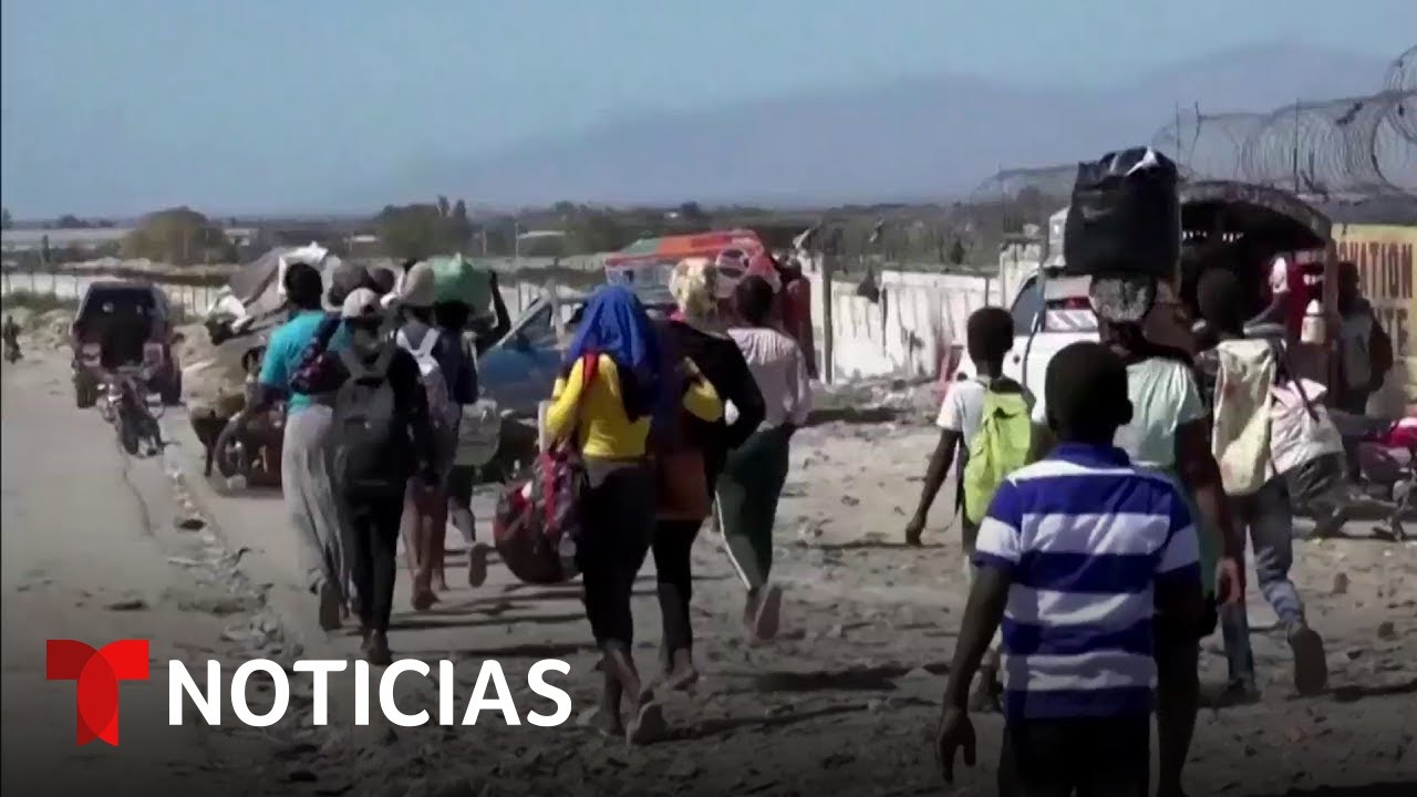 ⁣Haitianos luchan para evadir las balas y a dominicanos les preocupa un éxodo | Noticias Telemundo