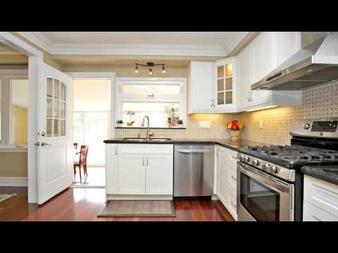 101 Maxome Avenue Toronto 