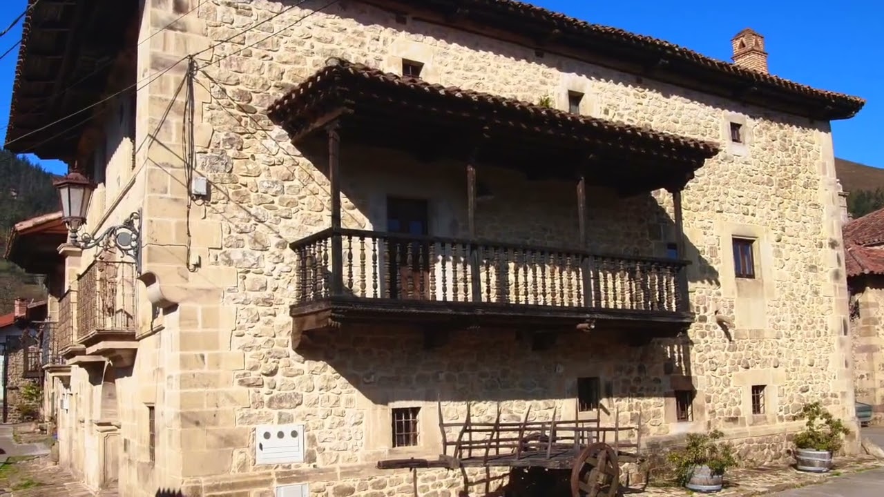 LOS AMORES DE RENEDO