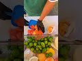 prePARAndo un vaso de sandía melón coco y naranja #sigueme #frutas #supcribete #videoshort #fruit