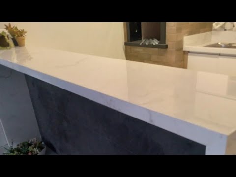 Ilha em porcelanato montagem !!
