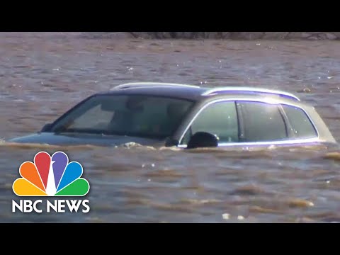 Deadly flooding in California devastates homes, roads